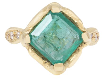 Enchanted Emerald Shield Ring Discount