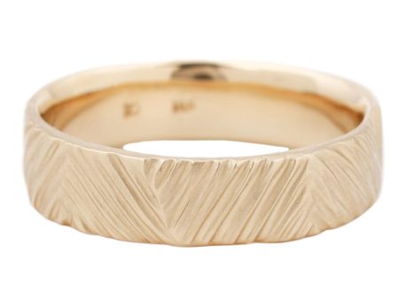 Carved Triangle Line Band on Sale