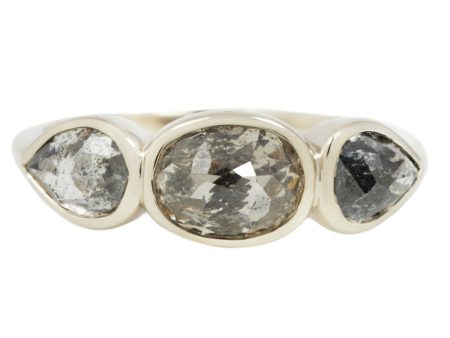 Cosmos Three Stone Ring Fashion